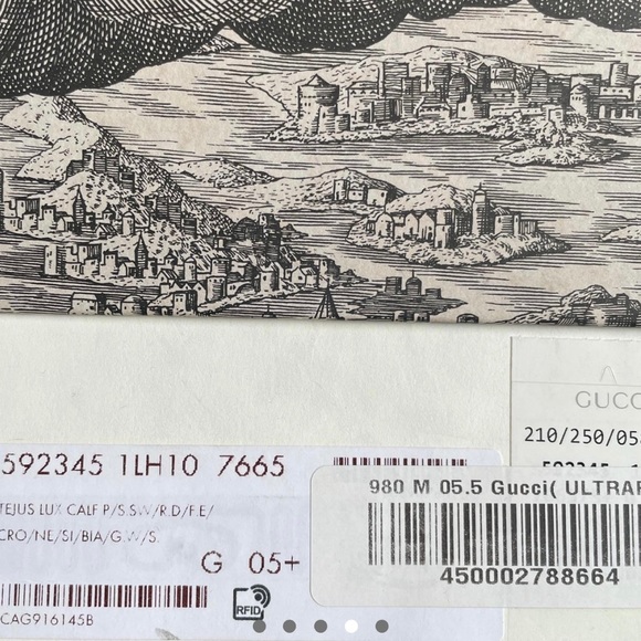 Gucci Ultrapace Sneaker - Picture 5 of 10